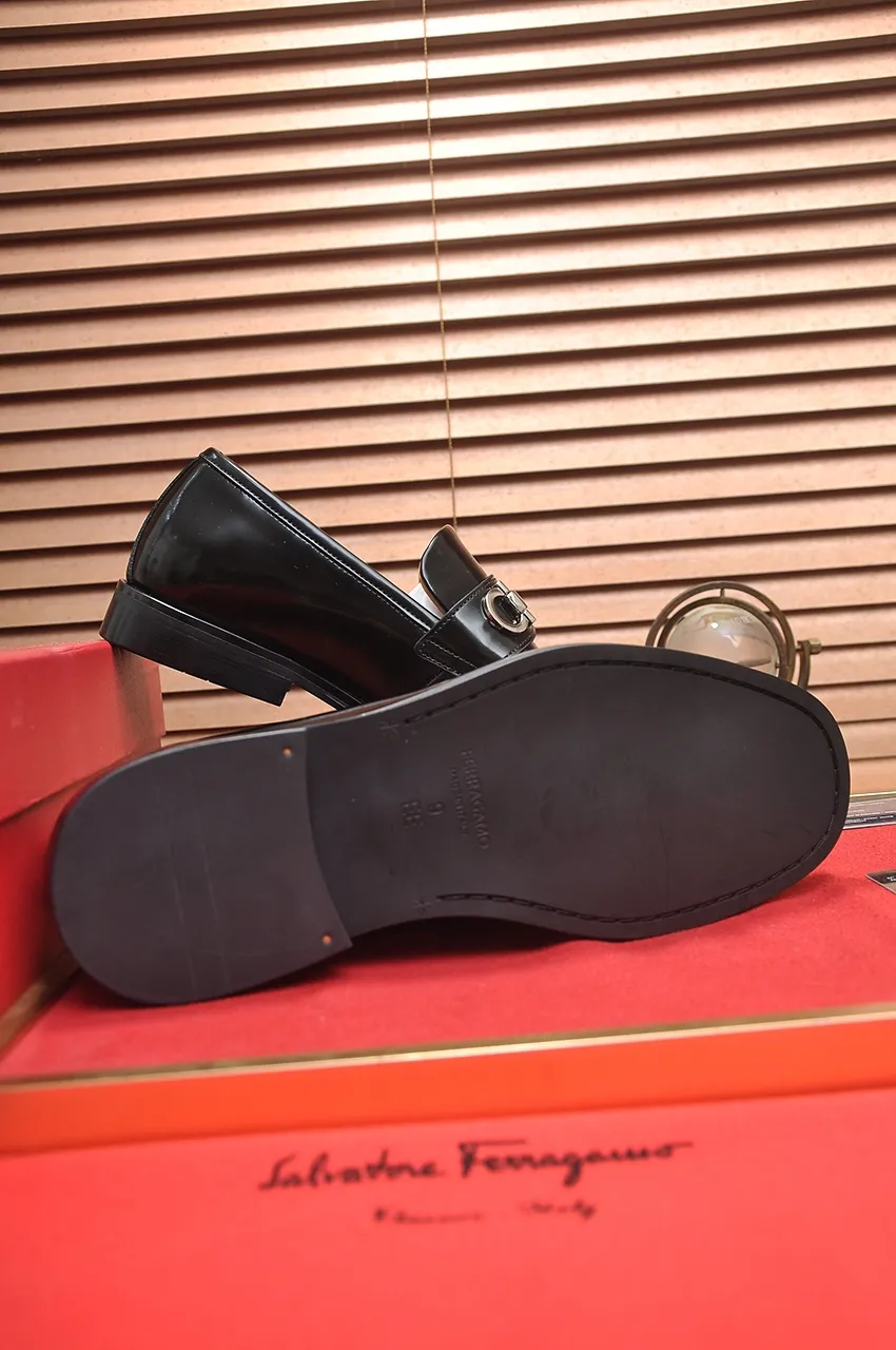 Men's shoes 💰620💶 [Ferragamo/Ferragamo] The latest model in the counter. Original imported open-sided high-quality cowhide hand-woven + imported 🐂 cowhide + original luxury metal buckle + original combination outsole. Comparative and stress-free 38--45 (45 custom-made)